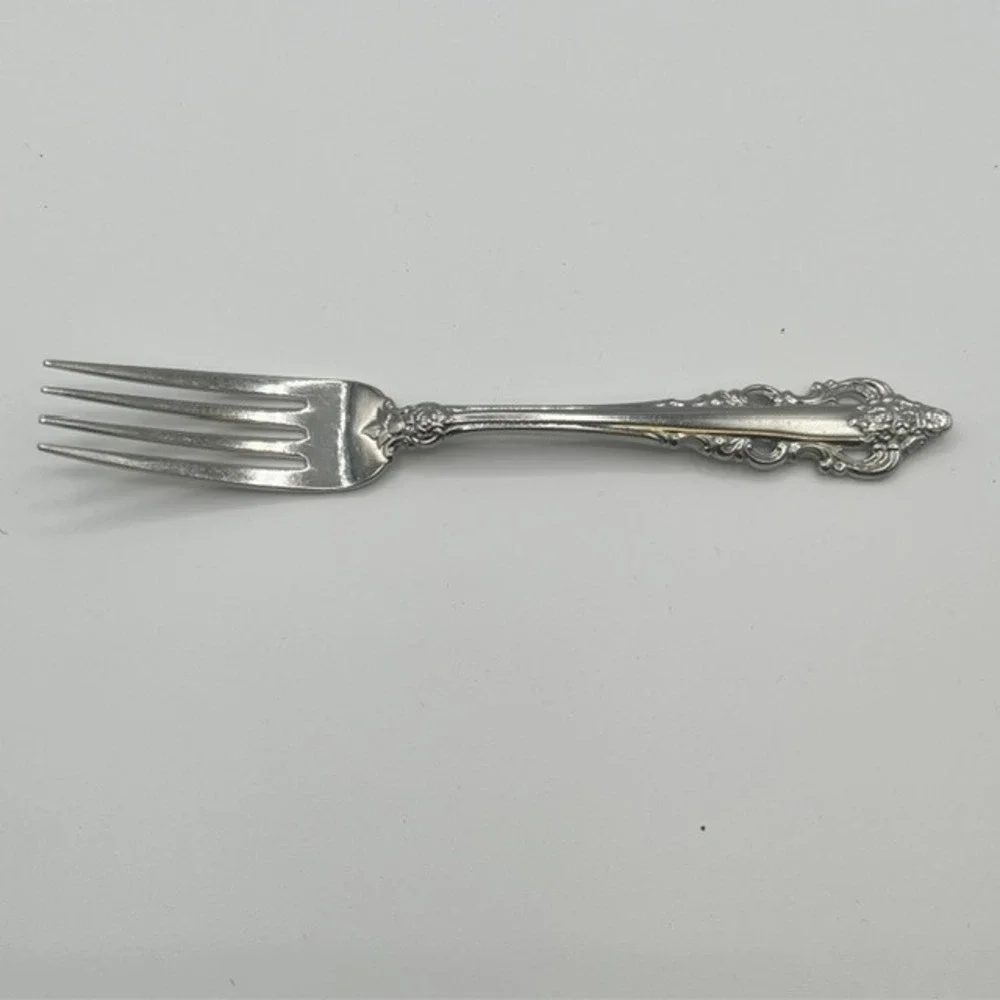 Oneida Community Affection Stainless Flatware 5 Piece Place Setting Floral
